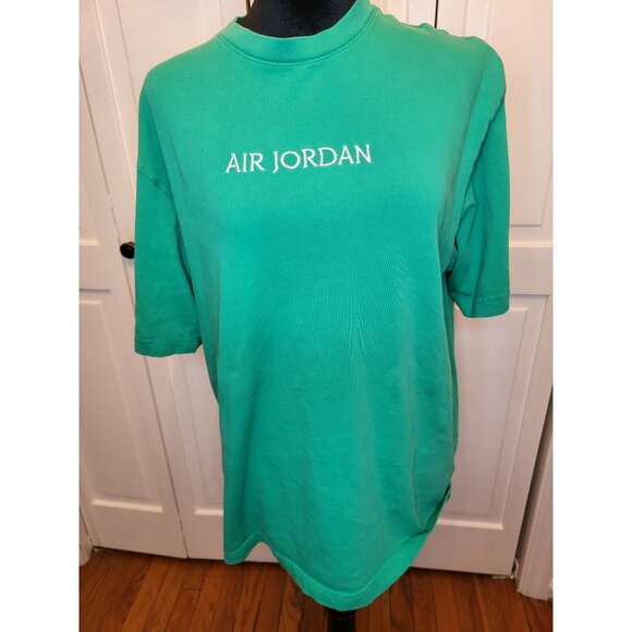 Green Nike Air Jordan Tee M Embroidered Streetwear Sportwear Activewear Workout - Picture 1 of 6